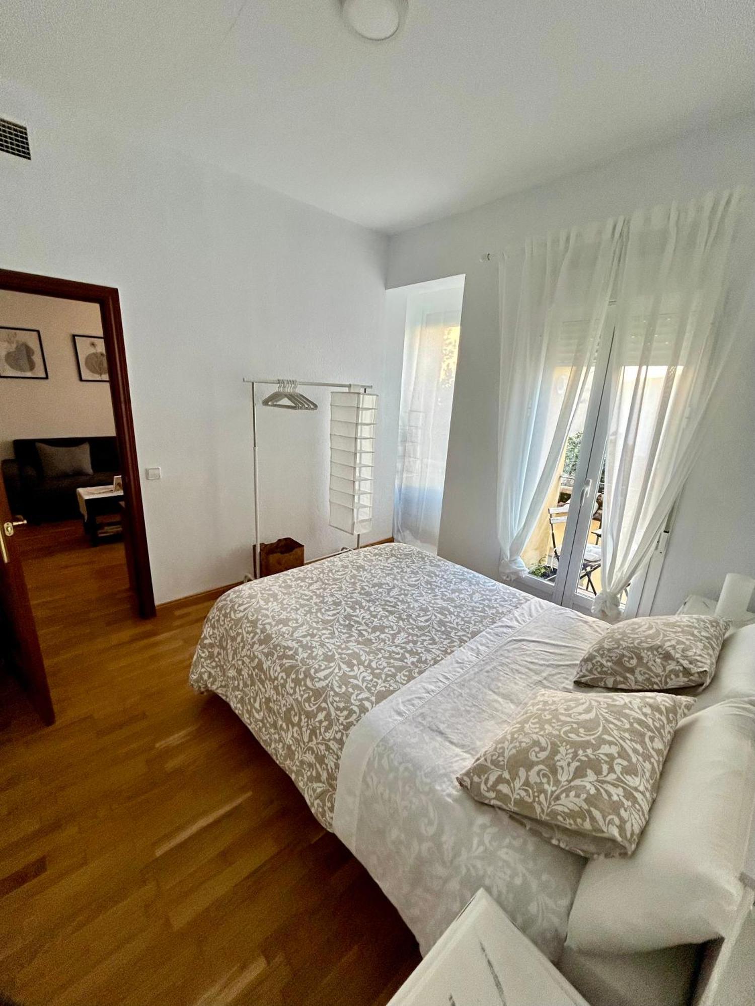 Apartamento Urban Victoria Kordoba Bagian luar foto